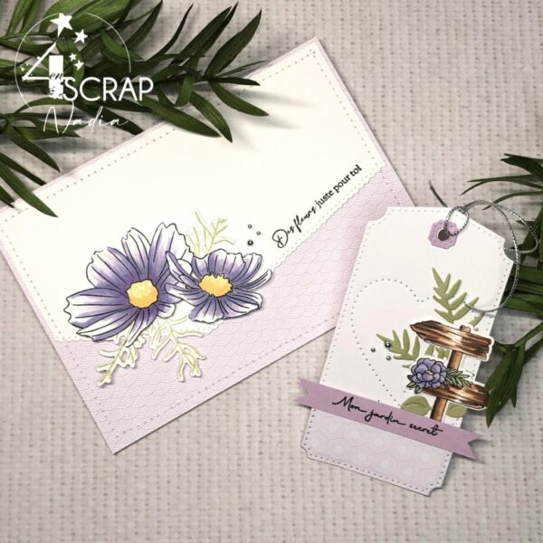 Etiquette de scrapbooking sur le theme du jardin et du jardinage avec une carte avec une fleur cosmos